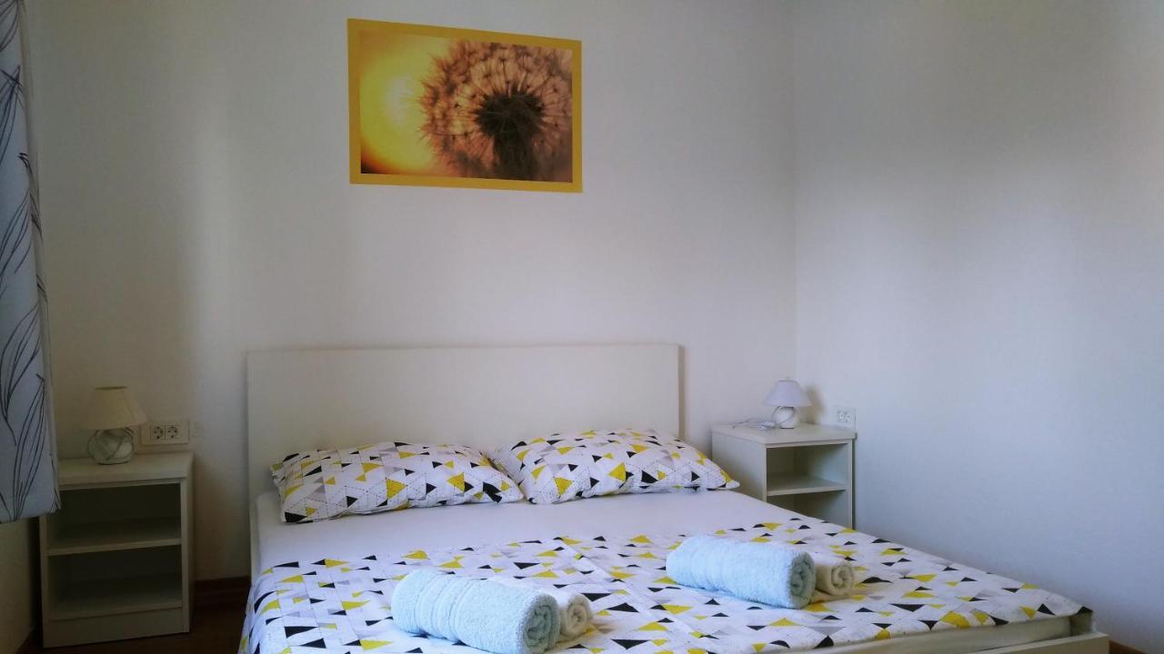 Apartmani "Lorenzo" Novaglia Esterno foto