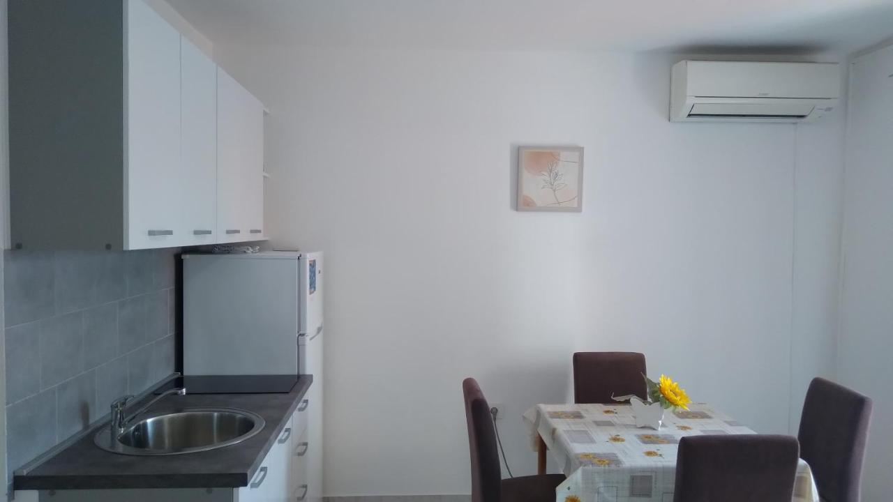 Apartmani "Lorenzo" Novaglia Esterno foto
