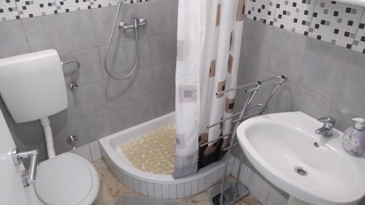 Apartmani "Lorenzo" Novaglia Esterno foto