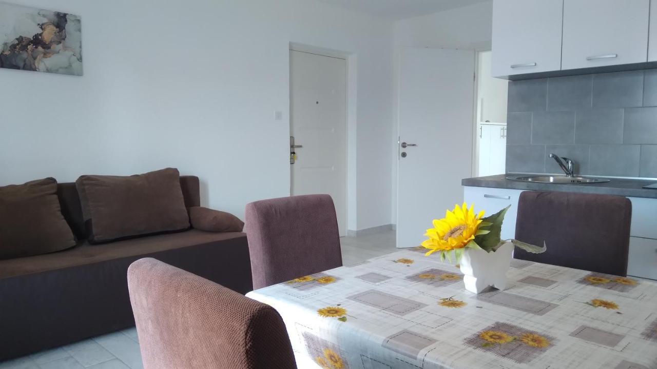 Apartmani "Lorenzo" Novaglia Esterno foto